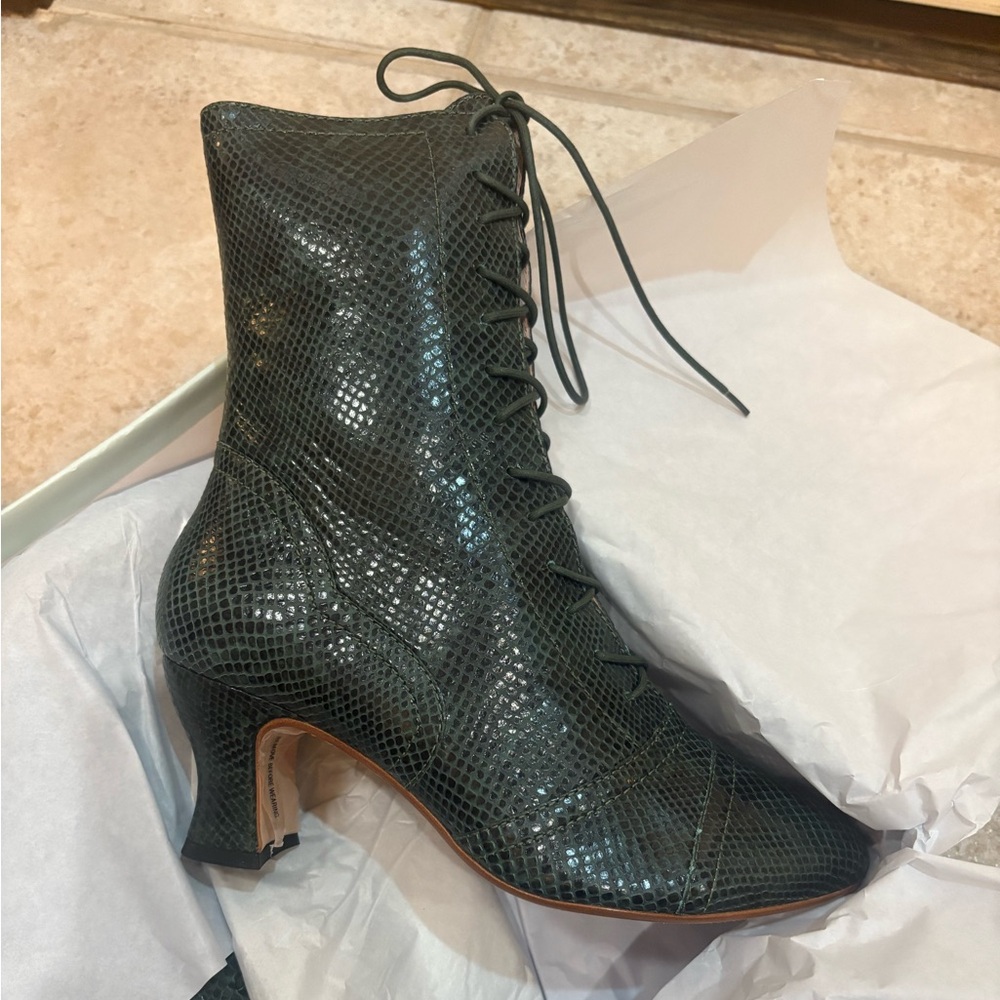 Miss l fire 39 Elegant Green snake Lace-Up victorian Boots
